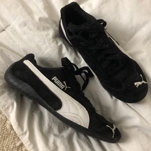 Black Puma sneakers size 7.5